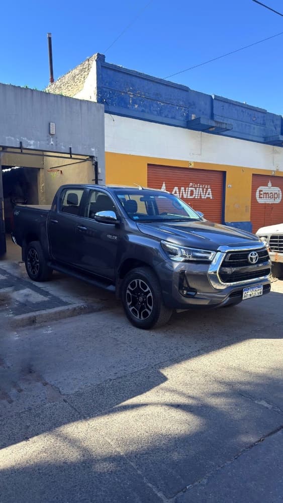 Toyota Hilux